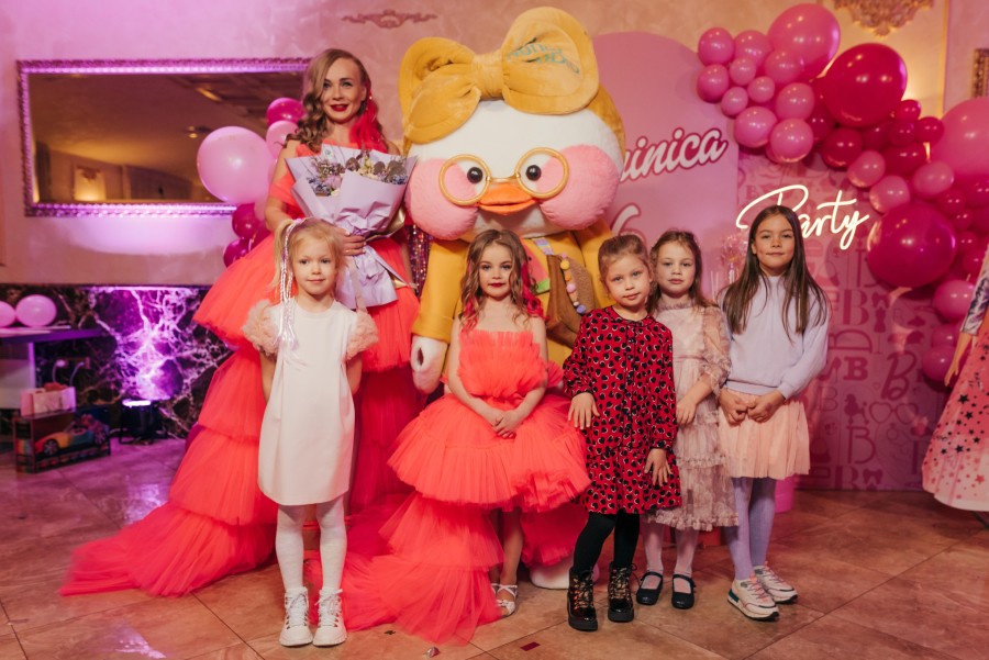 Яркий праздник с аниматором Лалафанфан Яркий праздник с аниматором Лалафанфан