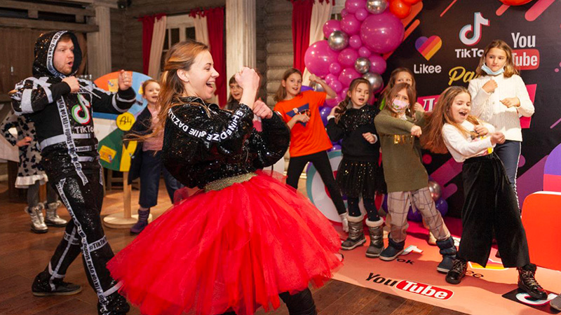 Артисти на дитяче свято